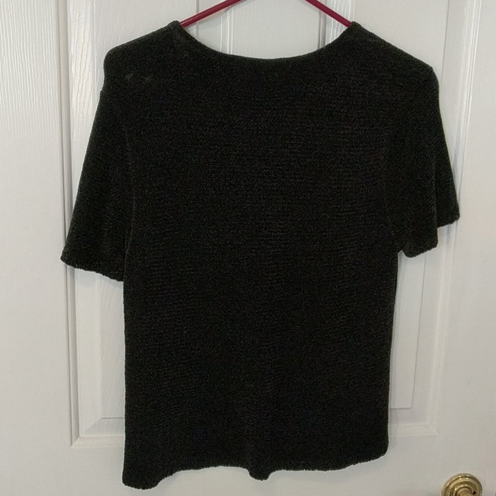 Ladies top - Picture 2 of 4